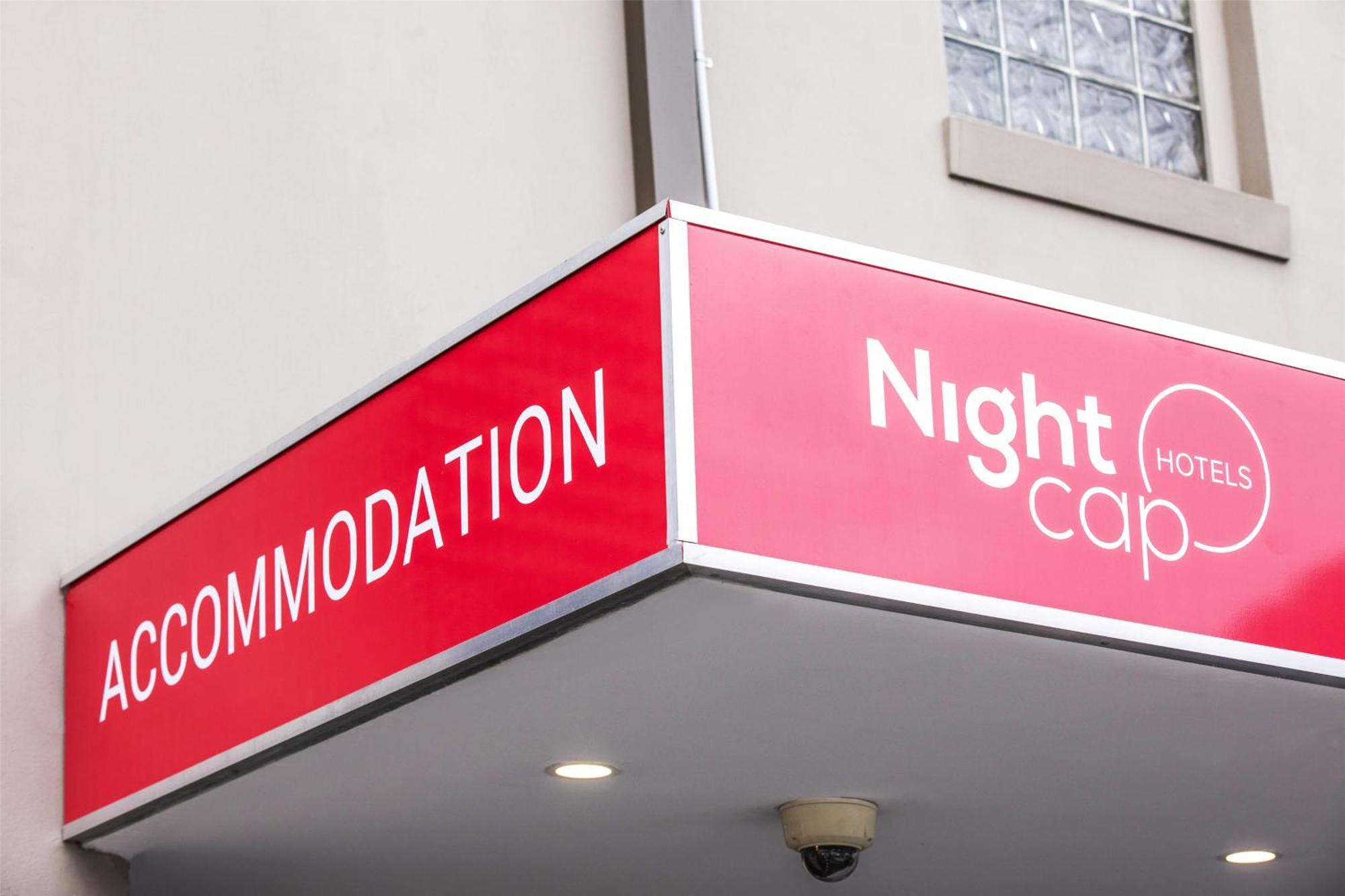 Nightcap At Chester Hill Hotel Bankstown Buitenkant foto