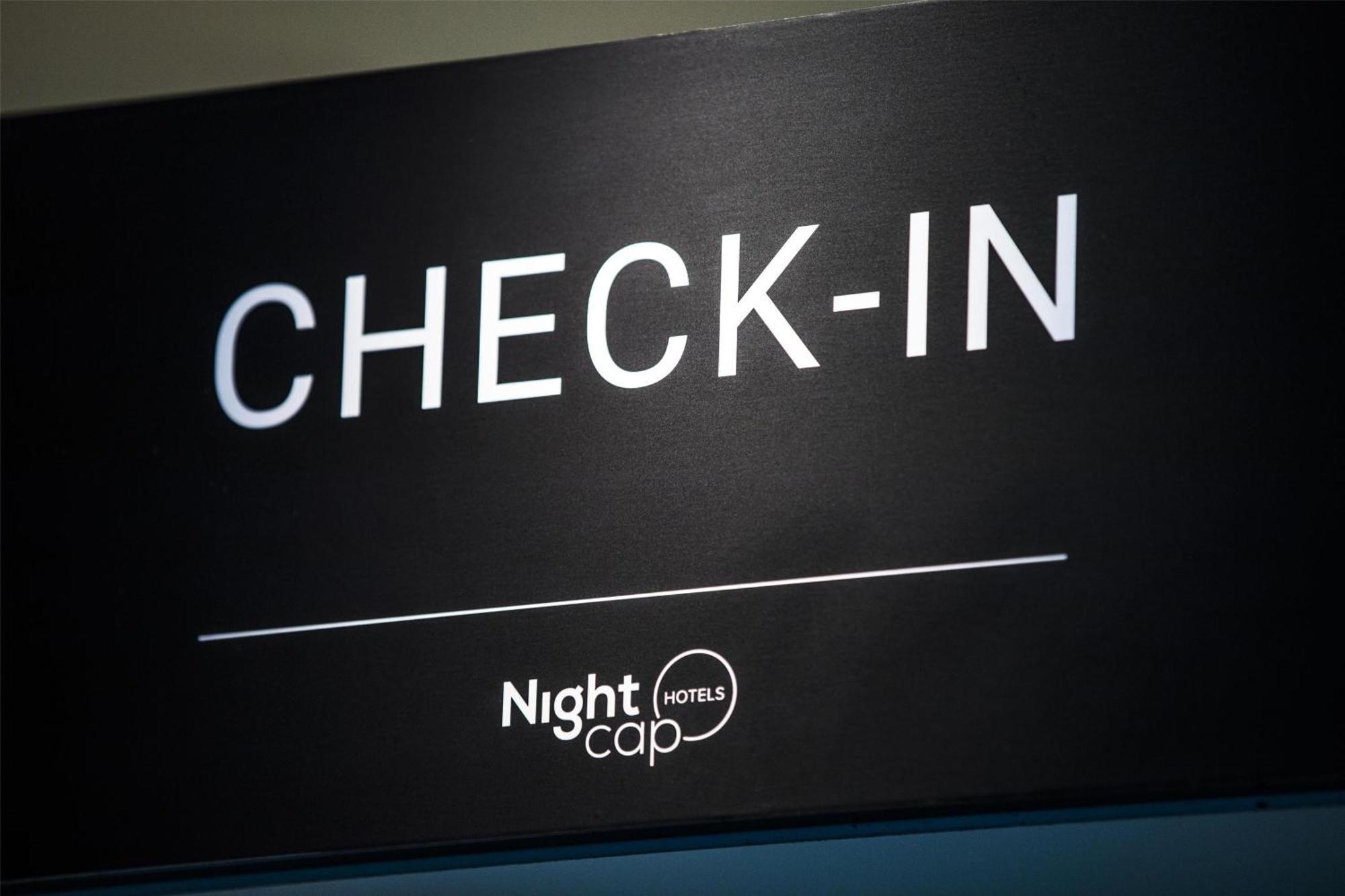 Nightcap At Chester Hill Hotel Bankstown Buitenkant foto